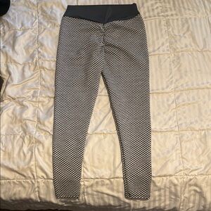 Amazon Gray and Black Leggings with Elastic Waistband